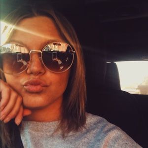 Meet your Posher, Miranda